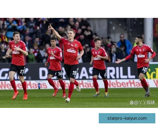 奥格斯堡近期战术调整明显，表现稳健，球队竞争力有所增强。